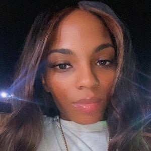 Meet your Posher, Valerie